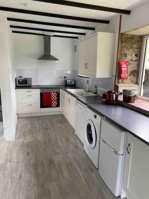 Beautiful Renovated Former Coach House Llandeilo Esterno foto